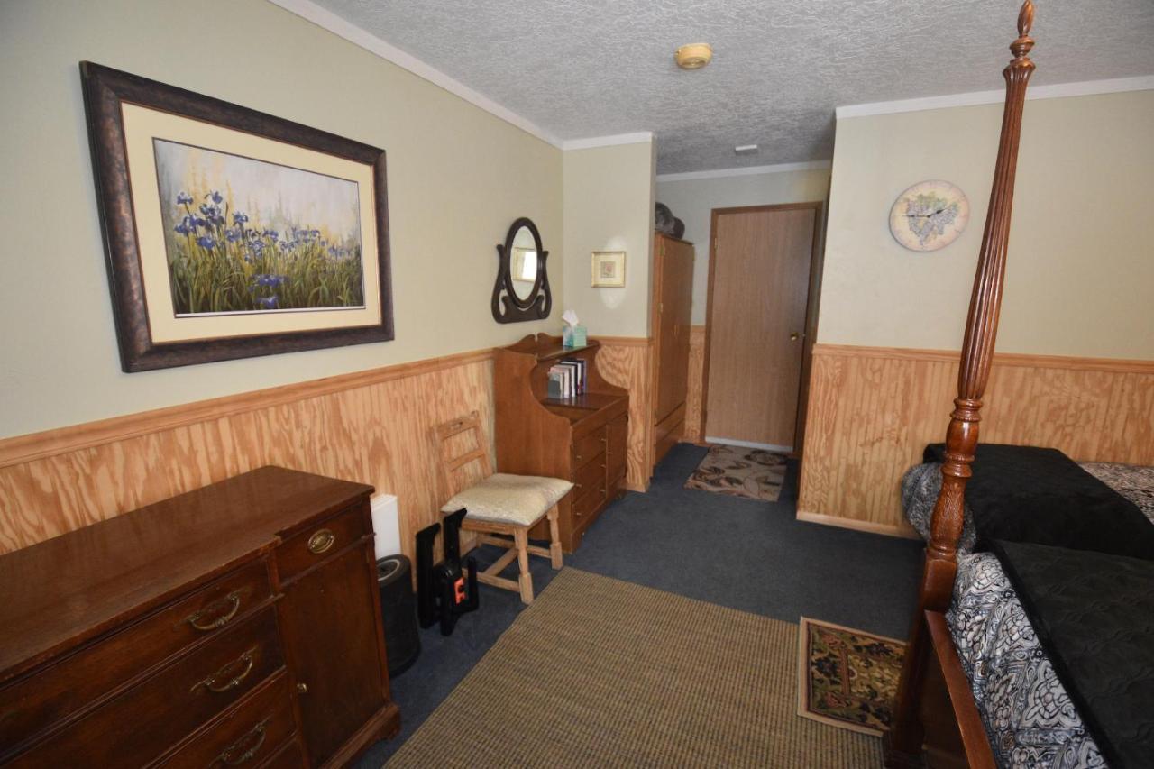 Alaska Grizzly Lodge Феърбанкс Екстериор снимка