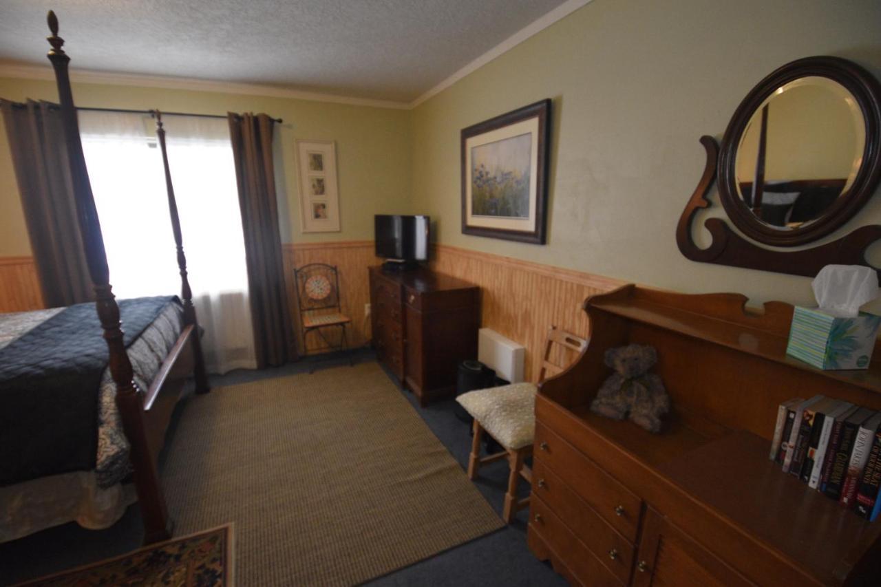 Alaska Grizzly Lodge Феърбанкс Екстериор снимка
