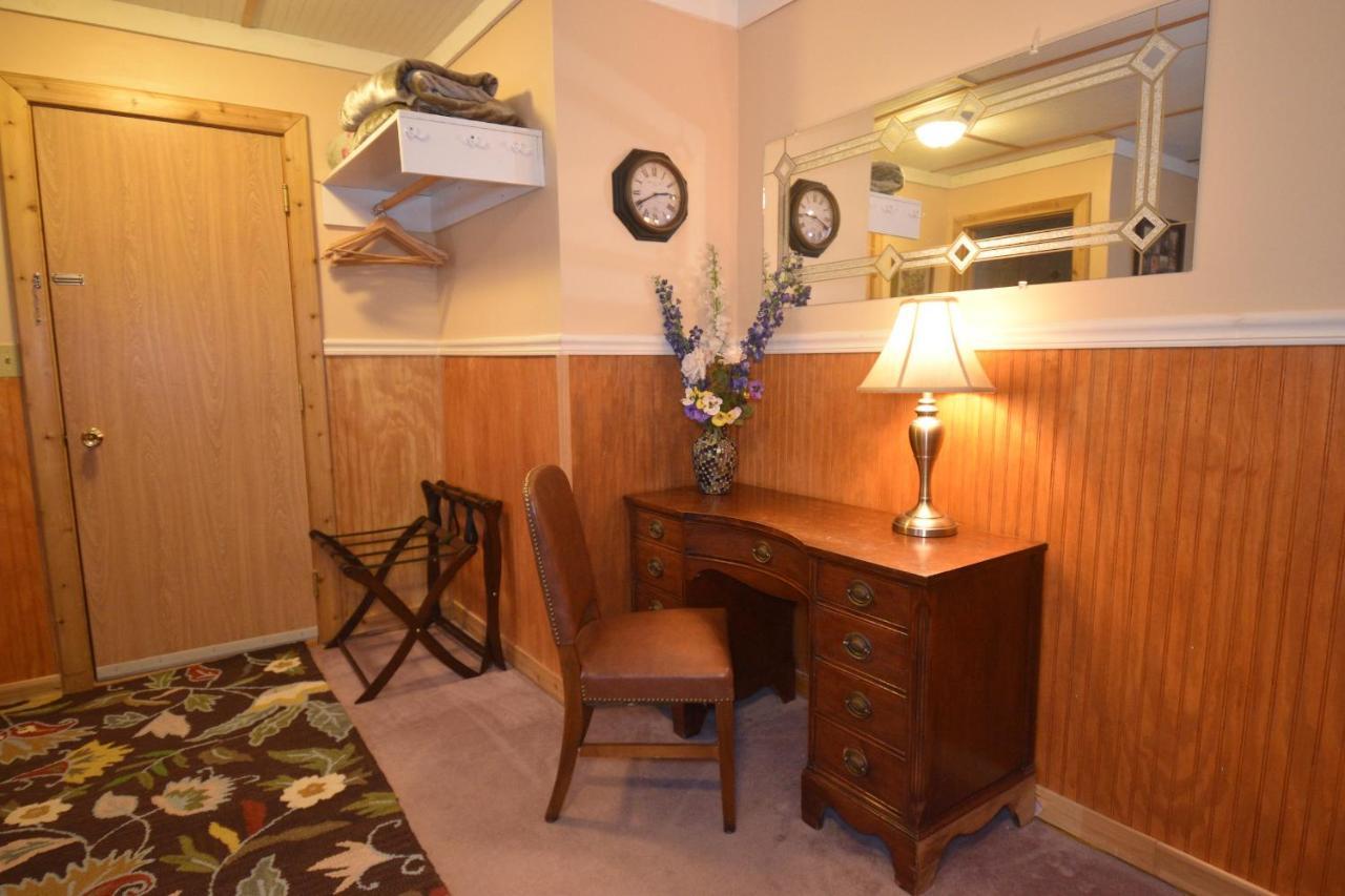 Alaska Grizzly Lodge Феърбанкс Екстериор снимка