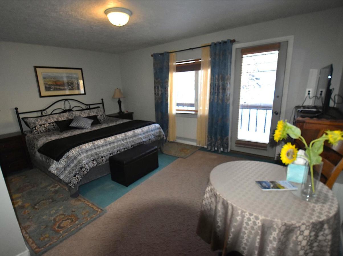 Alaska Grizzly Lodge Феърбанкс Екстериор снимка